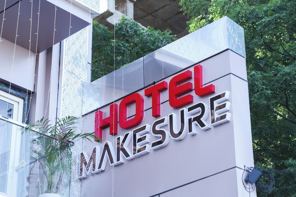 Hotel MakeSure