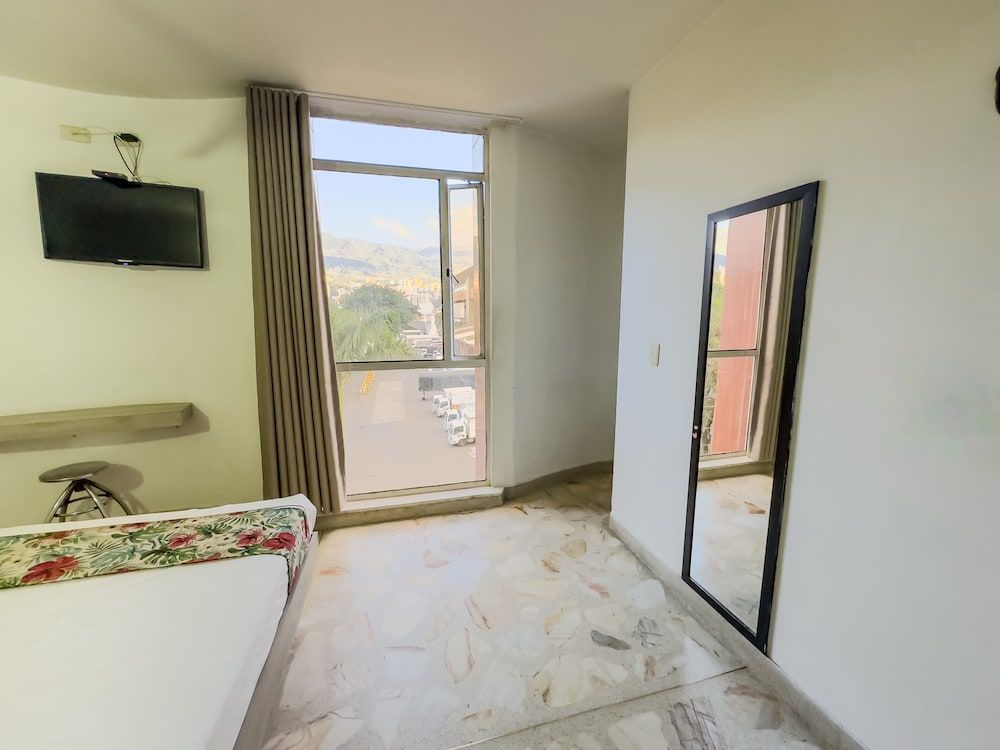 Hotel Macedonia Plaza Medellin Standard Single Room 5