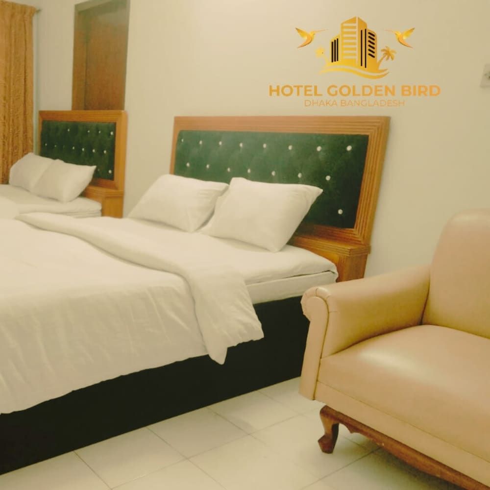 HOTEL GOLDEN BIRD Superior Triple Room, City View