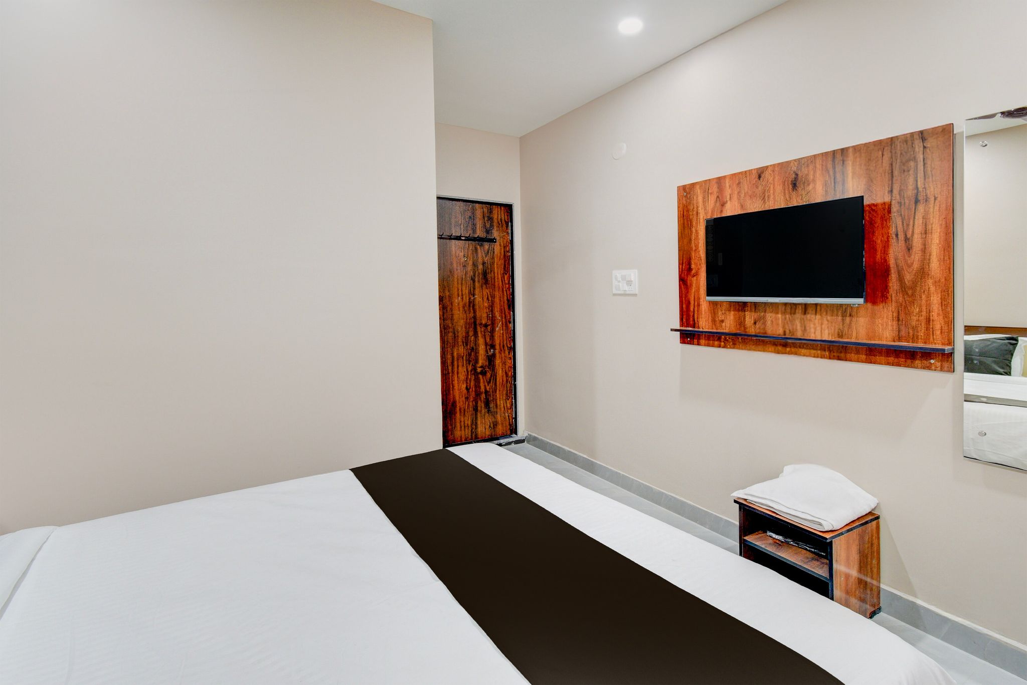 Super Townhouse Chaitanyapuri Metro Station Hyderabad CLASSIC 16