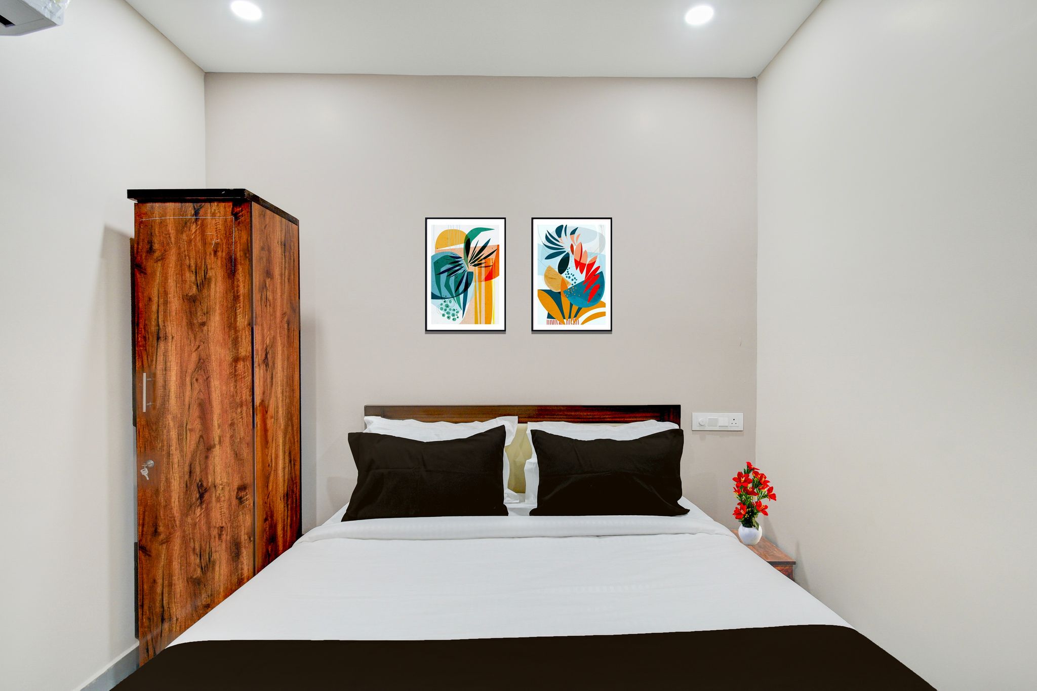 Super Townhouse Chaitanyapuri Metro Station Hyderabad CLASSIC 11