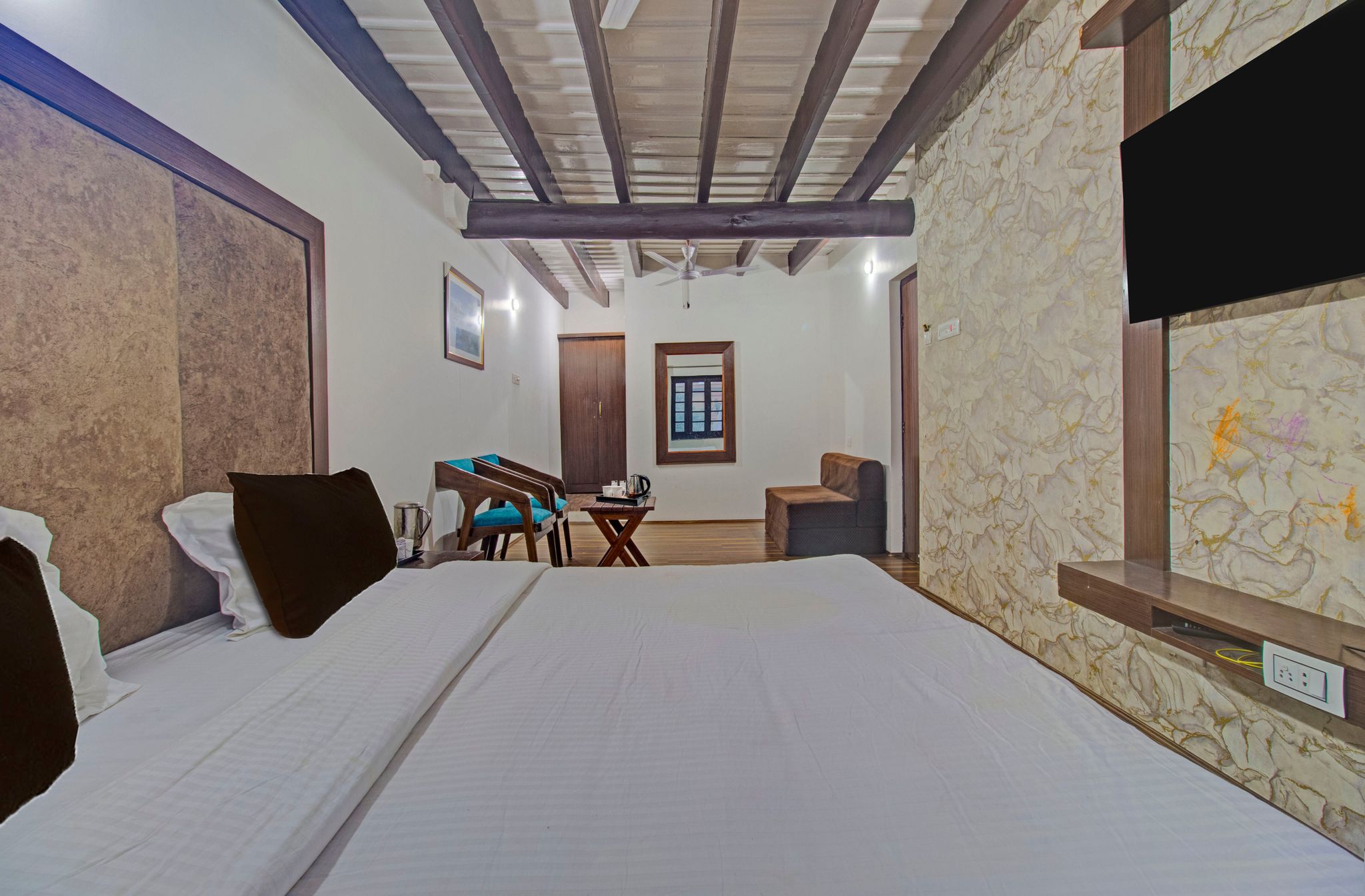 Collection O NIT Srinagar Formerly Main Street Inn CLASSIC 9