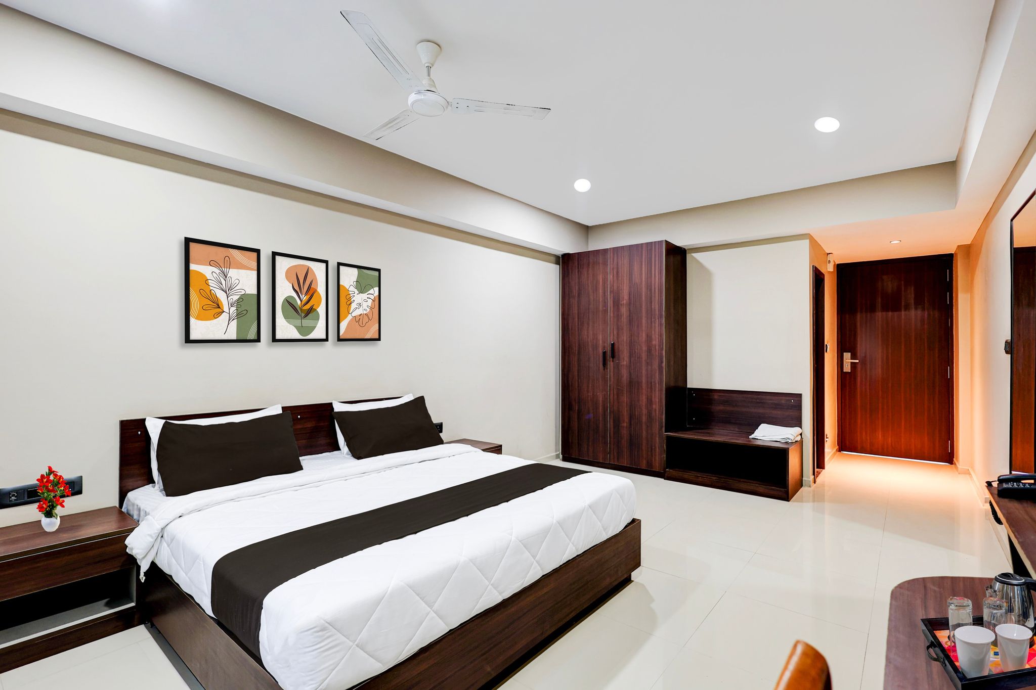 Deluxe with Twin Bed