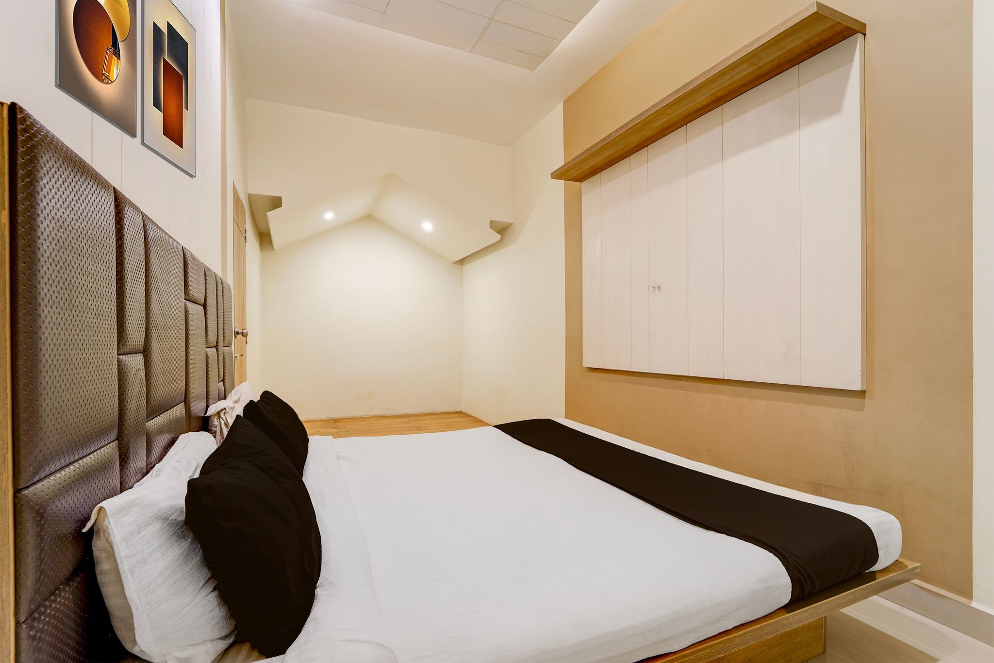 Townhouse Dindigul Rock Fort Formerly Ramora Grand CLASSIC 6