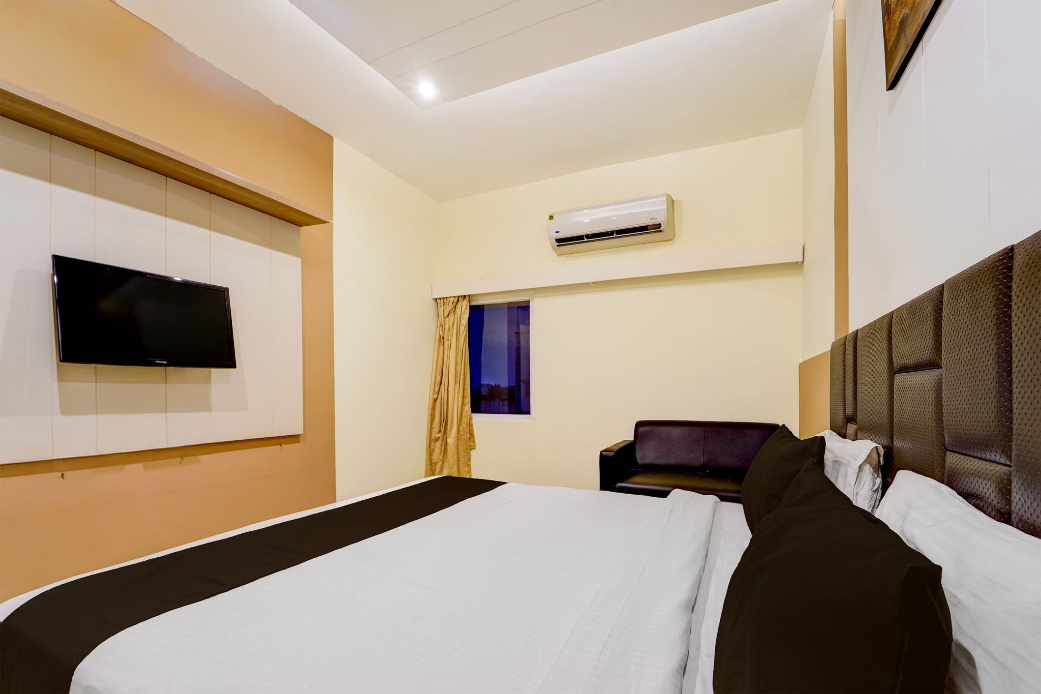 Townhouse Dindigul Rock Fort Formerly Ramora Grand CLASSIC 14