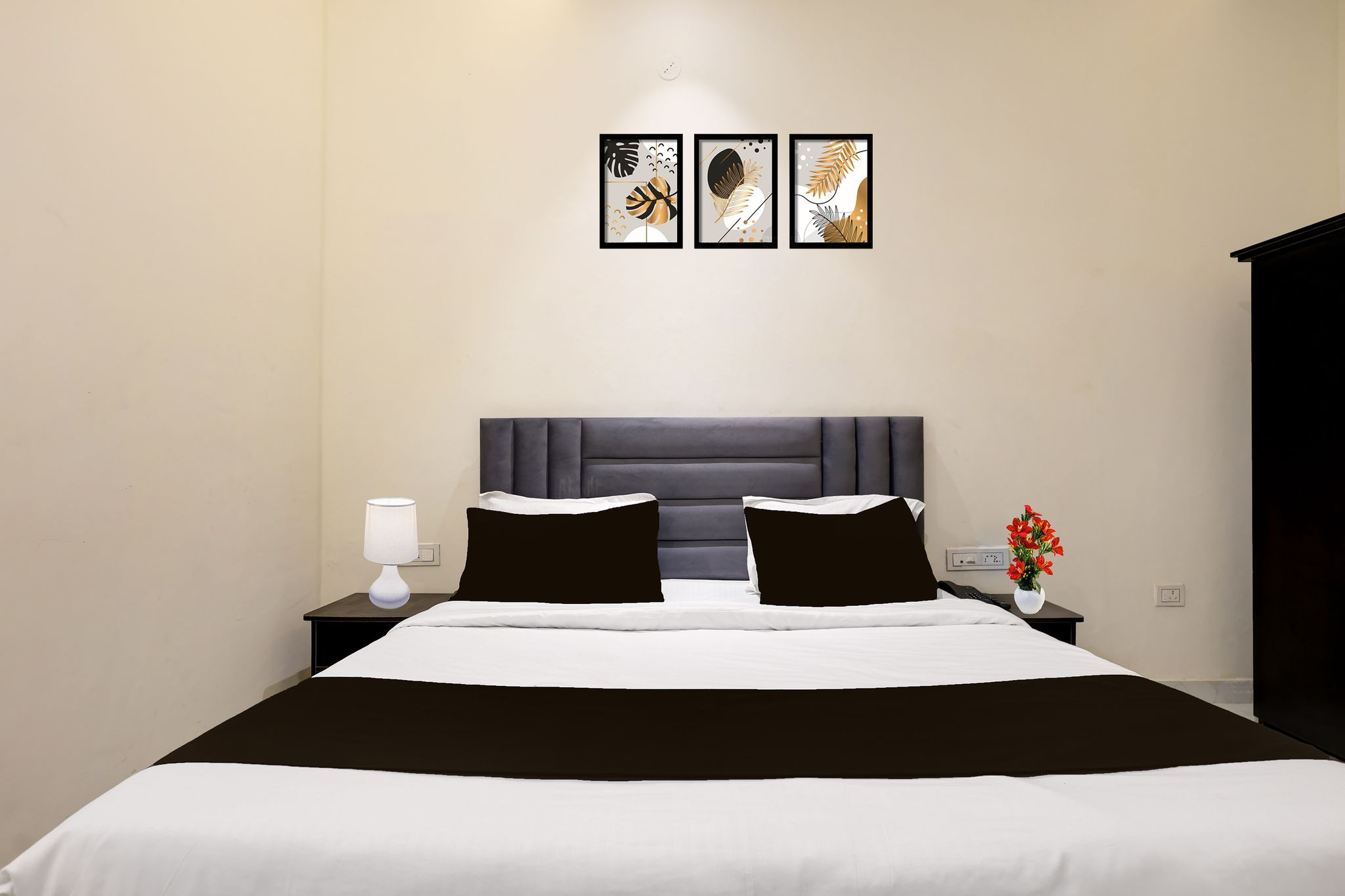 Super Townhouse GT Road Amritsar CLASSIC 8