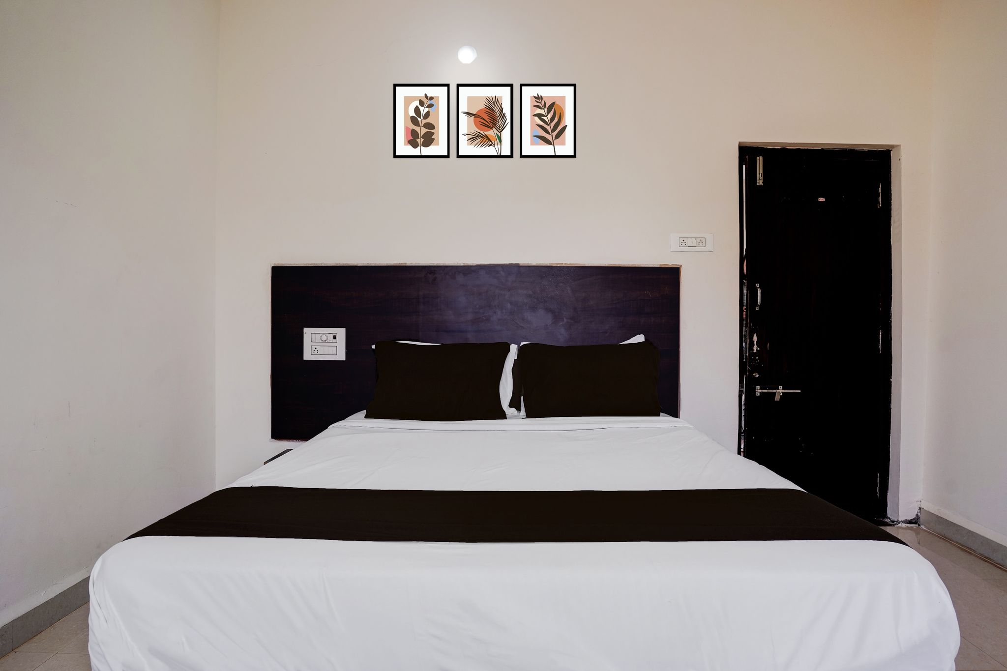 Collection O Sunset Point PB Road Dharwad Formerly Crystal Resort CLASSIC 11