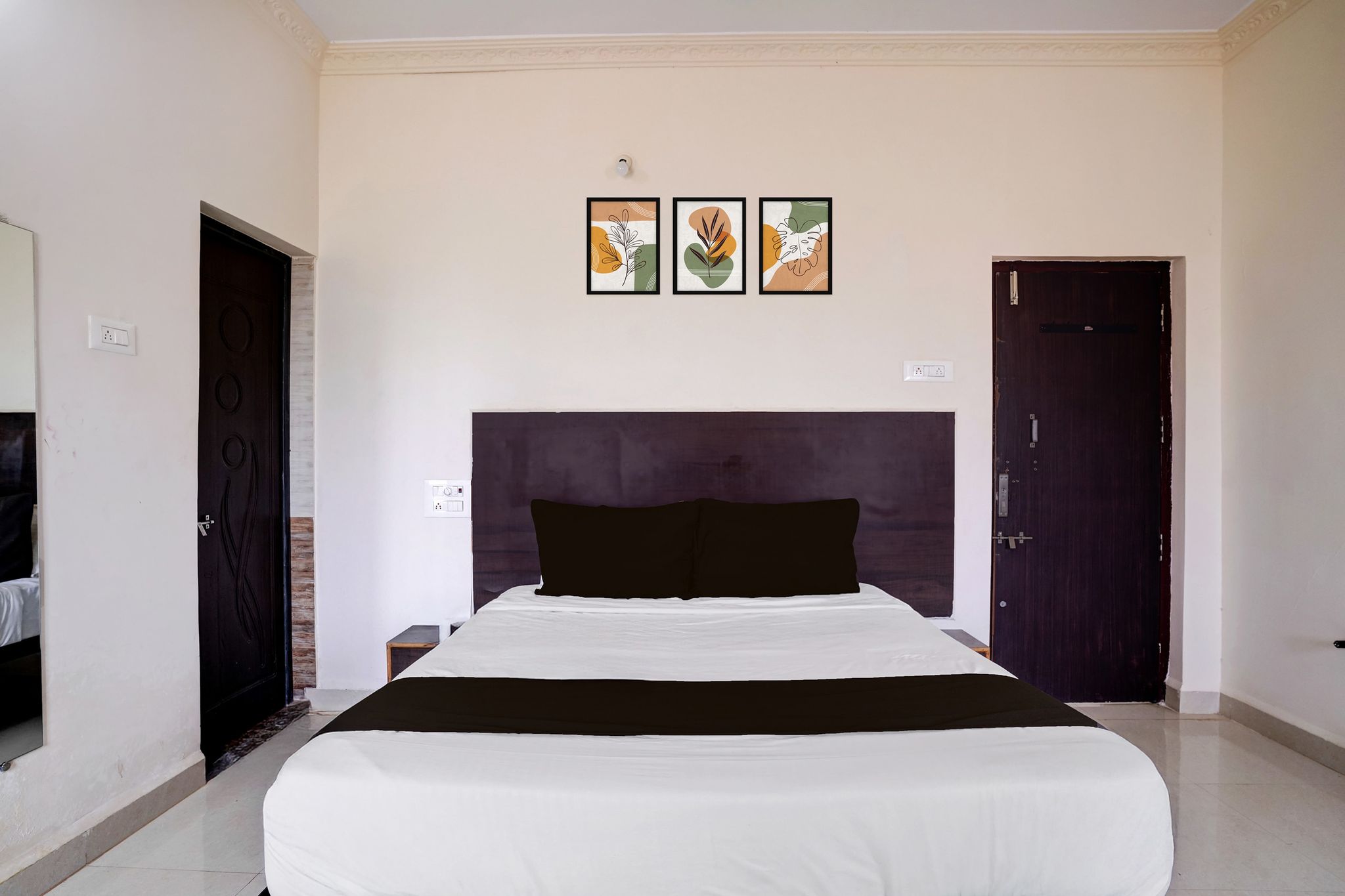 Collection O Sunset Point PB Road Dharwad Formerly Crystal Resort CLASSIC 10