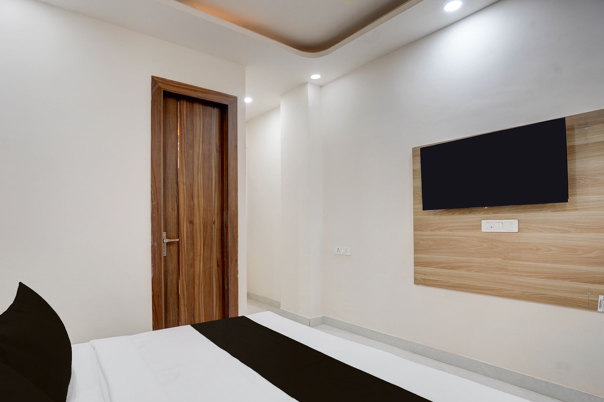 Super Hotel O Delhi Meerut Expressway Makanpur Formerly Crystal 24 CLASSIC 17