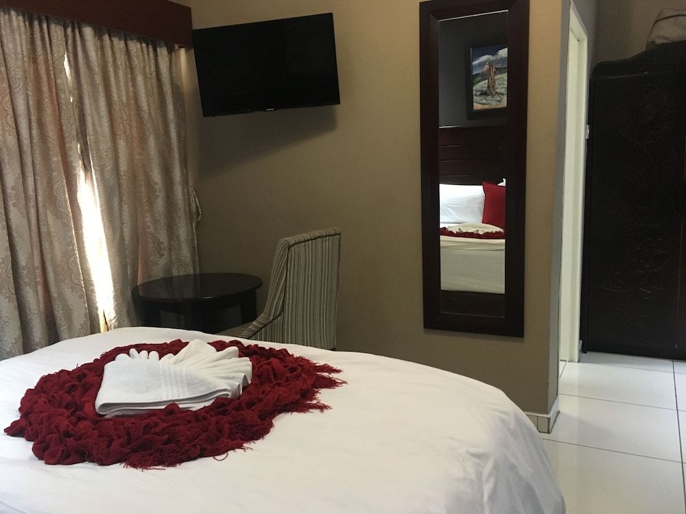 Lalla Villa Guest Lodge Deluxe Double Room 7