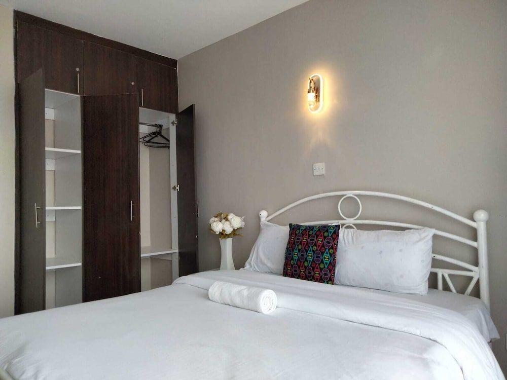 Lux Suites Laiser Place by Tsavo Rongai