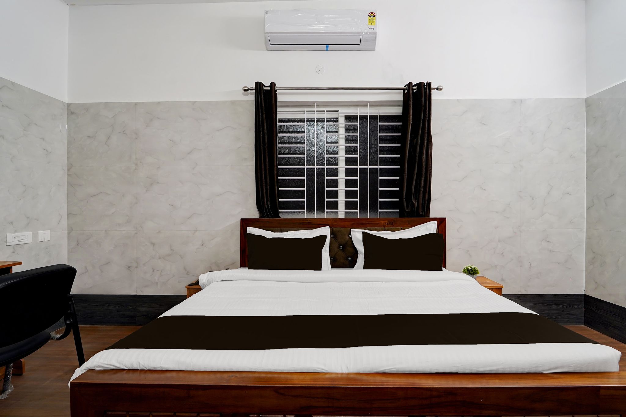 Super Townhouse Coimbatore International Airport Formerly MK Elegance Inn Suite 7