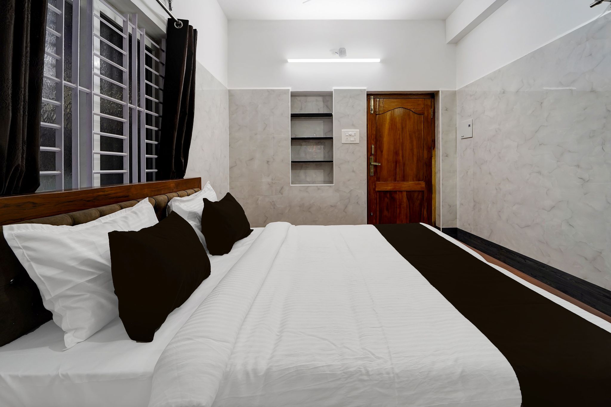Super Townhouse Coimbatore International Airport Formerly MK Elegance Inn Suite 11