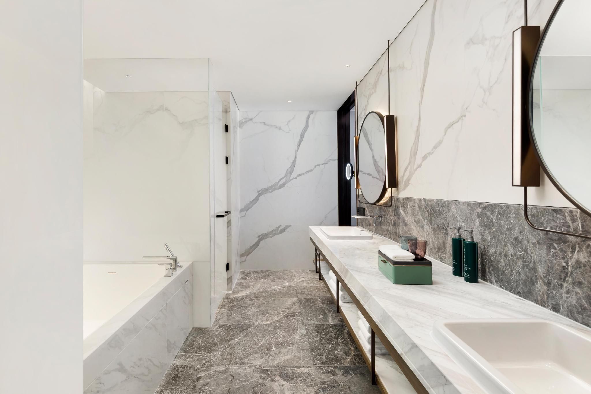 Hilton Shaoxing Hotel And Residences King Ambassador Suite 2