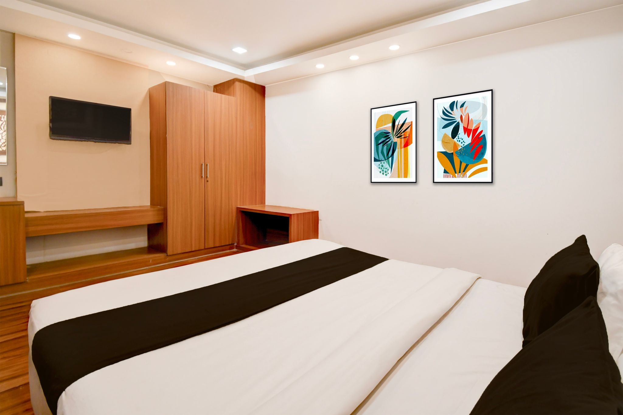 Hotel O THE SHAURYA INN Classic 10