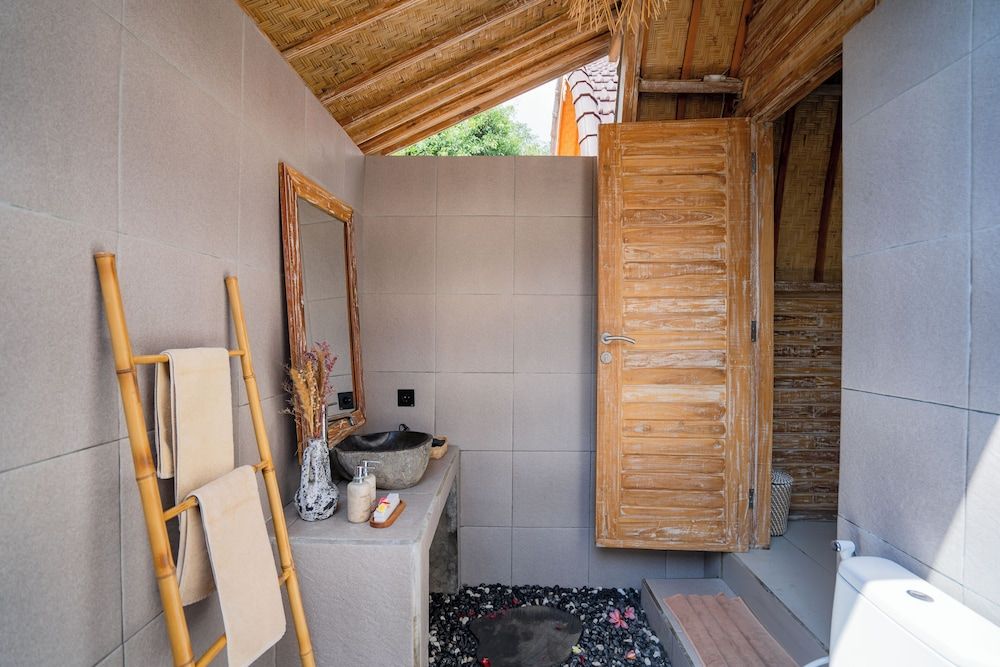 Penida Green Palm Cottage Comfort Double Room, Pool View 3