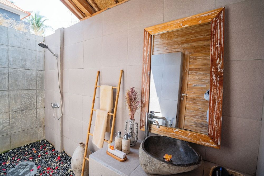 Penida Green Palm Cottage Comfort Double Room, Pool View 4