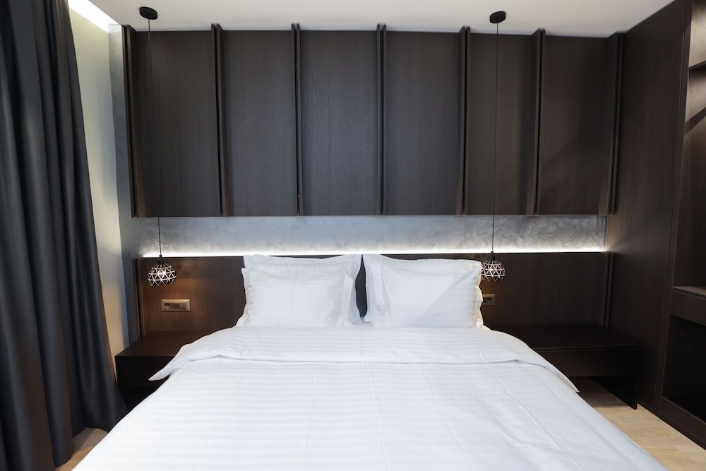 Gremmy Boutique Hotel Deluxe Double Room 8