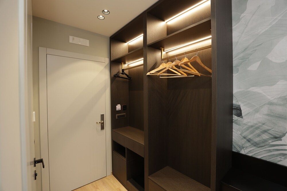 Gremmy Boutique Hotel Deluxe Double Room 17