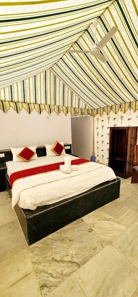 Royal Sand Desert Resort