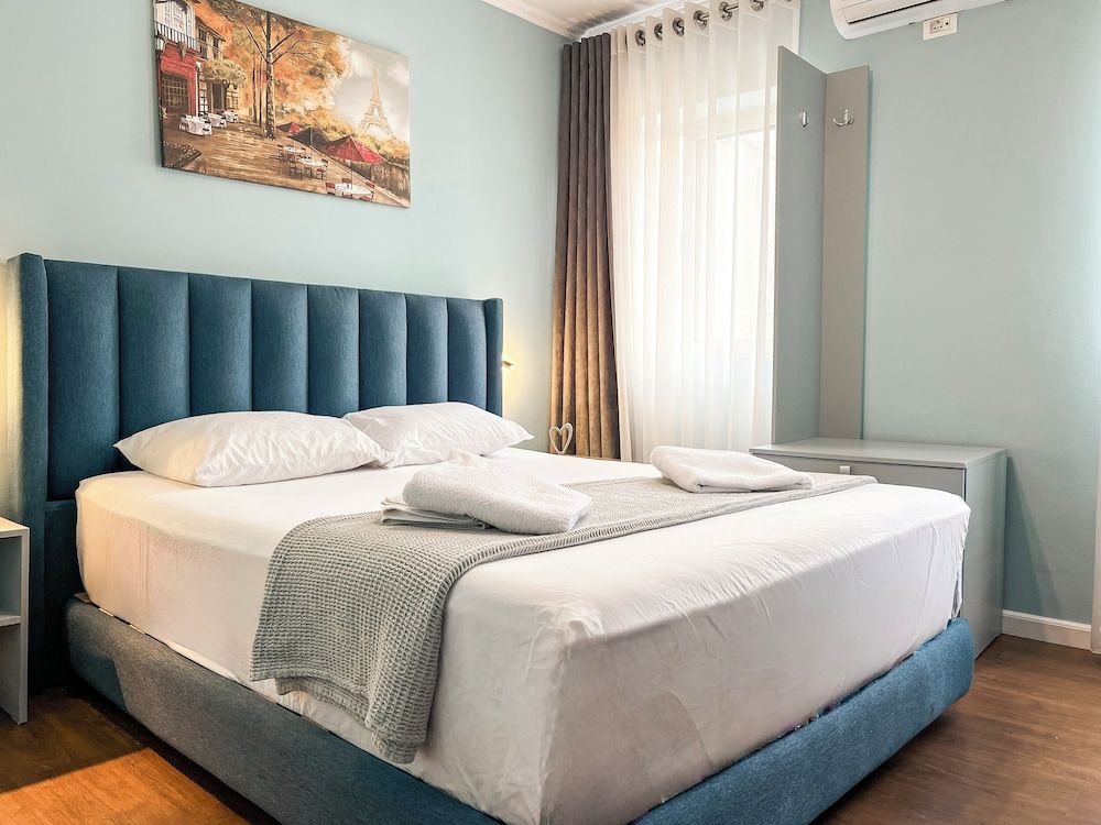 Hotel Tier Center Comfort Double Room, City View 5