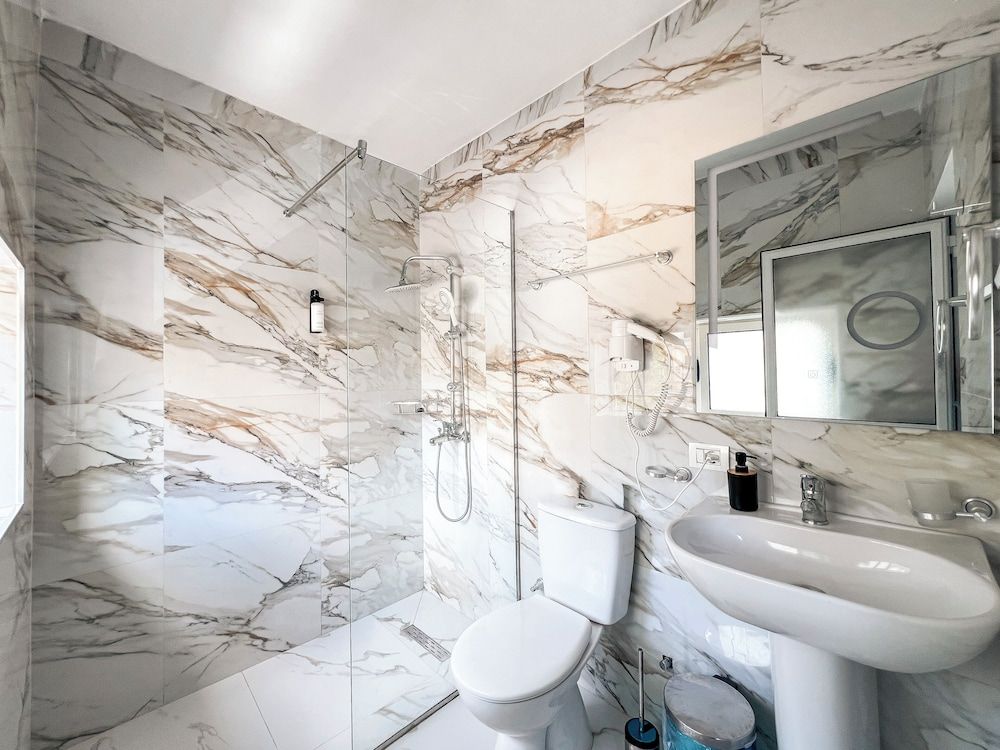 Hotel Tier Center Comfort Double Room, City View 125