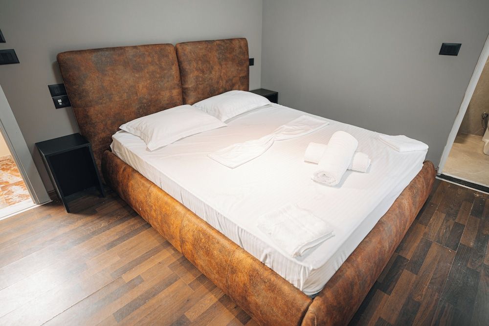 Noon Central Hotel Double Room 2