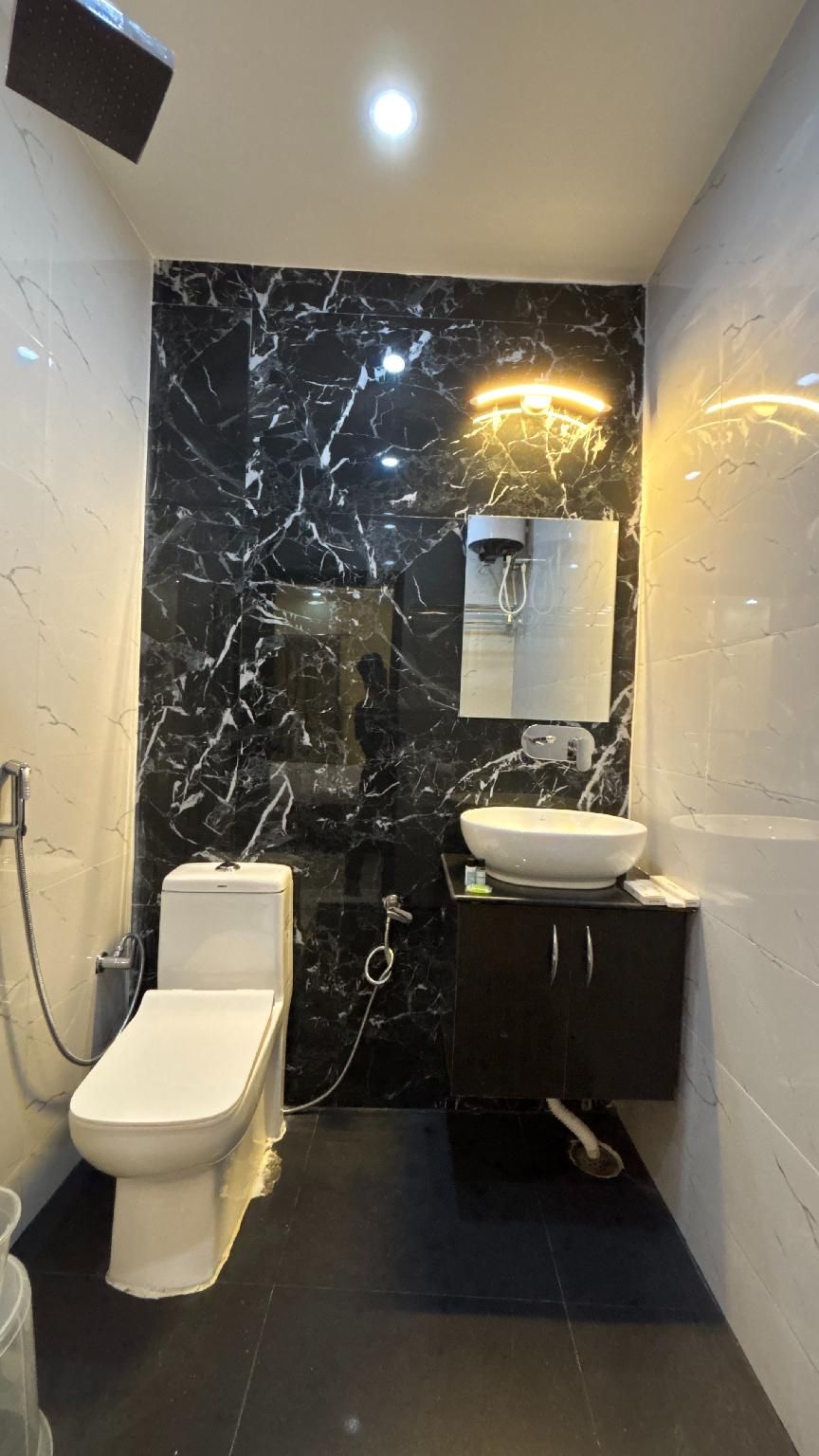 Hotel Shantam Regency Deluxe 2