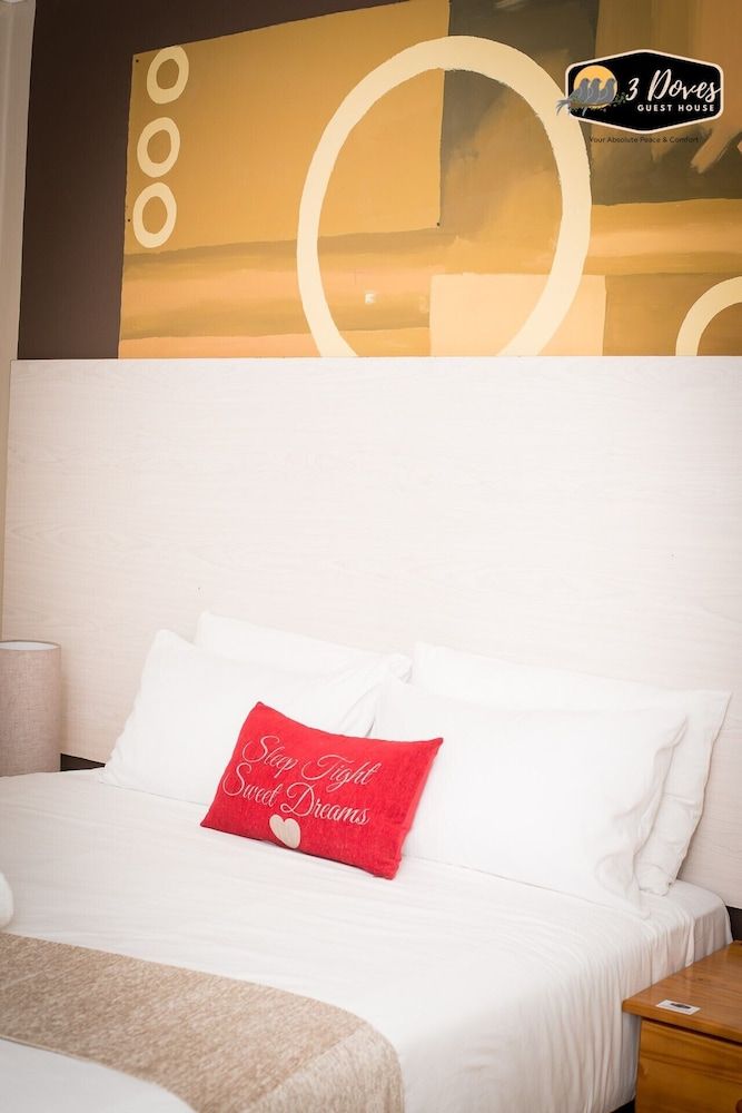 3 Doves Guest House Standard Double Room