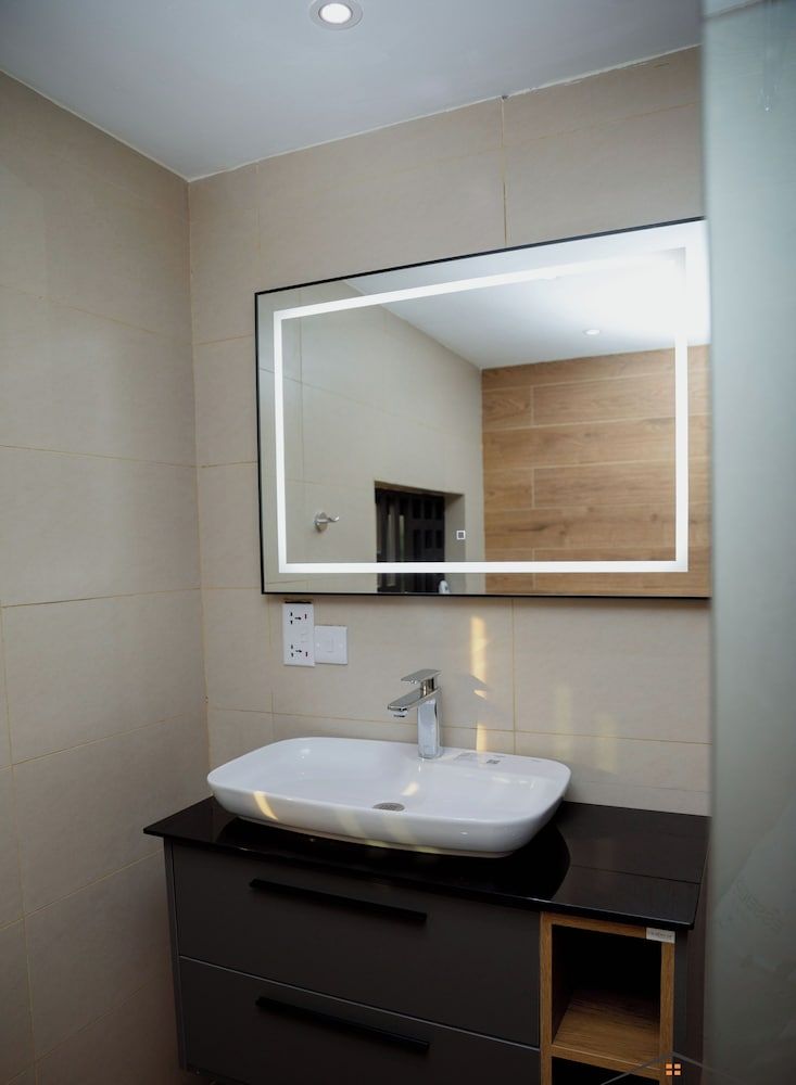 Momo's Hotel Apartment 4