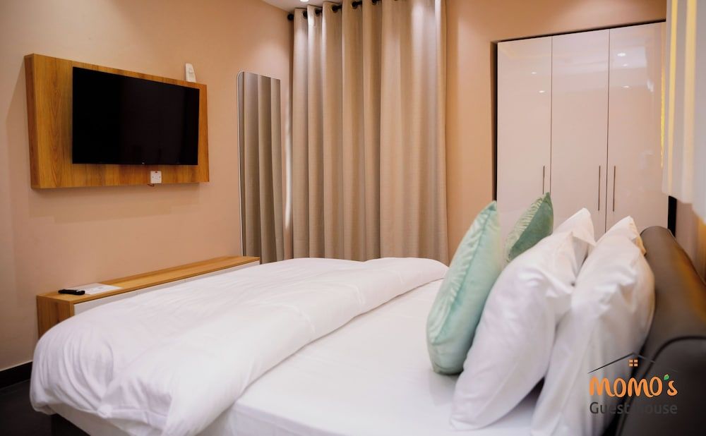 Momo's Hotel Standard Room 4