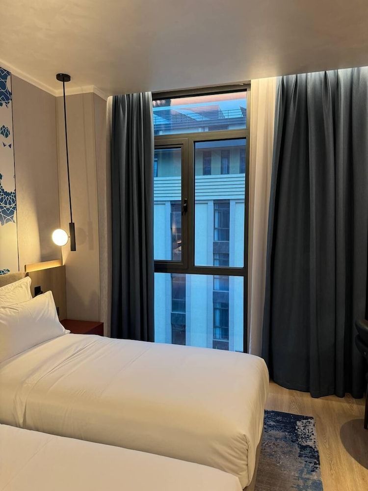 khorazm Hotel Twin Room, Courtyard View 6