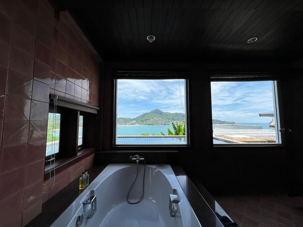 Jaokhun Bayview Kamala Phuket Villa, 3 Bedrooms, Balcony, Garden View 12