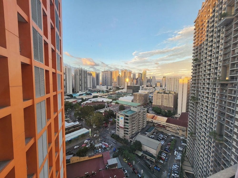 Cozy 1BR Condo in Mandaluyong City With City Skyline View Condo, 1 Bedroom, Accessible, Patio 32