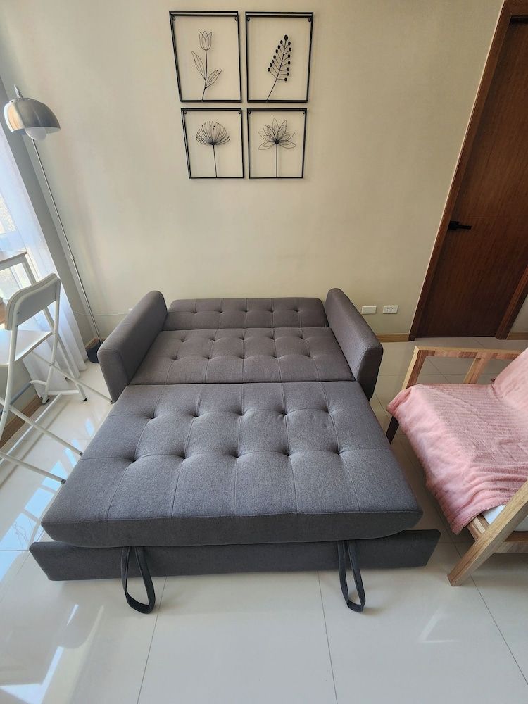 Cozy 1BR Condo in Mandaluyong City With City Skyline View Condo, 1 Bedroom, Accessible, Patio 57