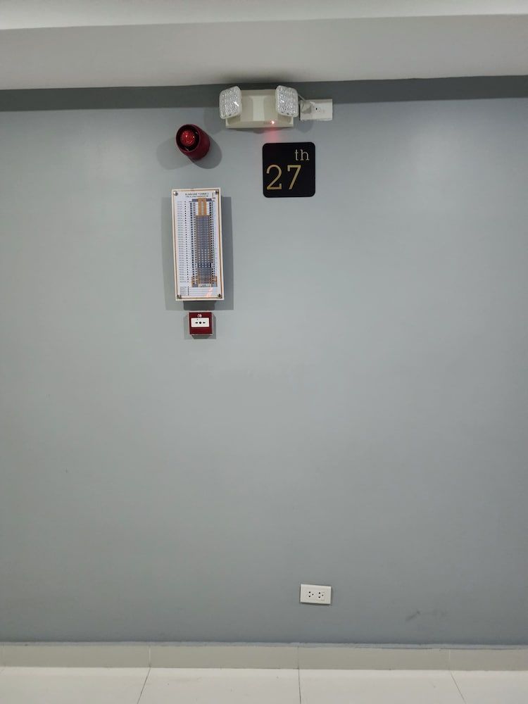 Cozy 1BR Condo in Mandaluyong City With City Skyline View Condo, 1 Bedroom, Accessible, Patio 77