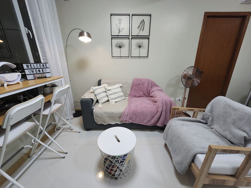 Cozy 1BR Condo in Mandaluyong City With City Skyline View Condo, 1 Bedroom, Accessible, Patio 10