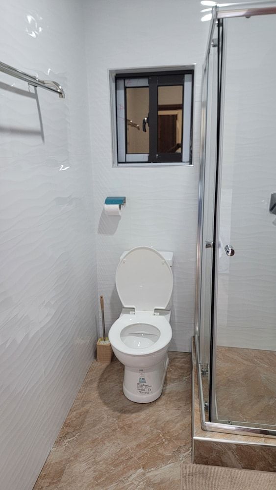 mew3 apartment Comfort Double or Twin Room 7