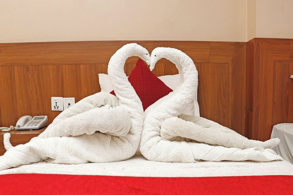 Hotel Maheshwor Deluxe Double Room, City View