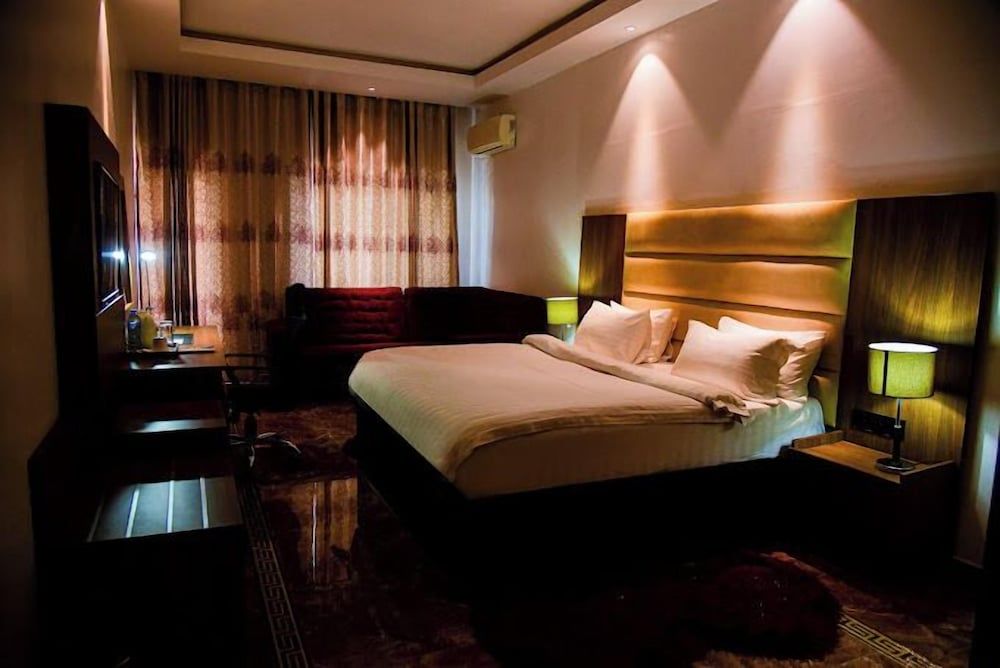 Dominion City Guest House Family Room, Balcony, City View 18