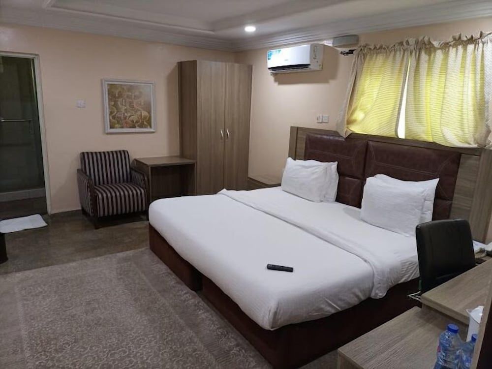 Dominion City Guest House Family Room, Balcony, City View 8