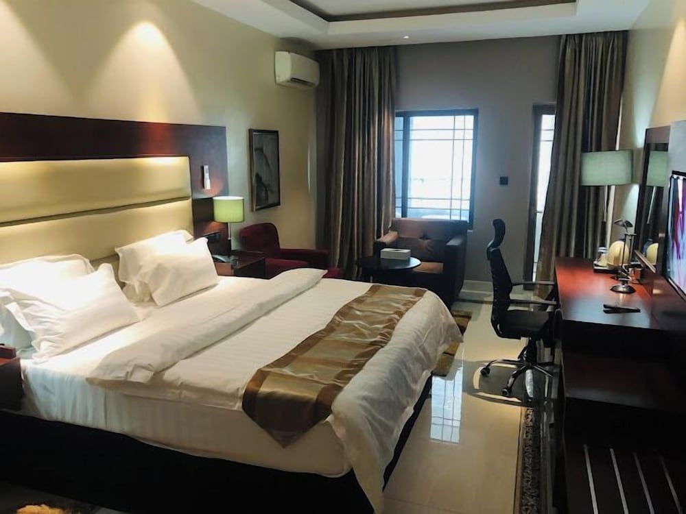 Dominion City Guest House Family Room, Balcony, City View 9