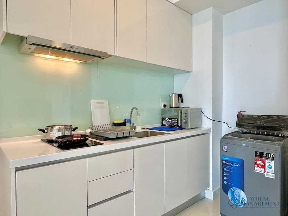 Teega Suites By Stayrene Deluxe Studio, 2 Twin Beds, Balcony, Sea View 6