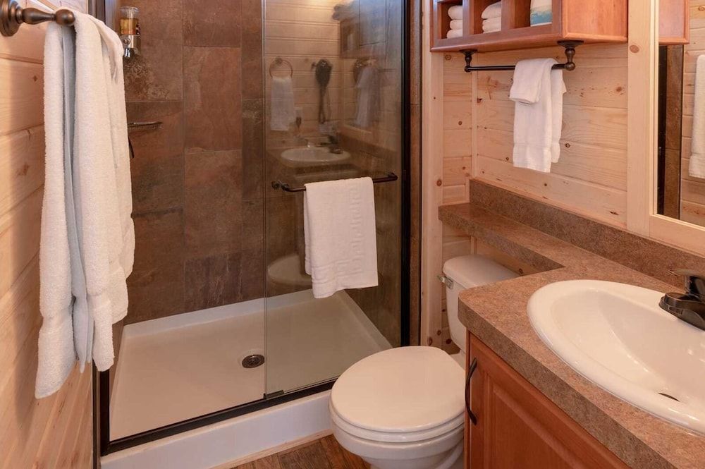 Grand Canyon Tiny Homes Family Cottage, Mountain View 7