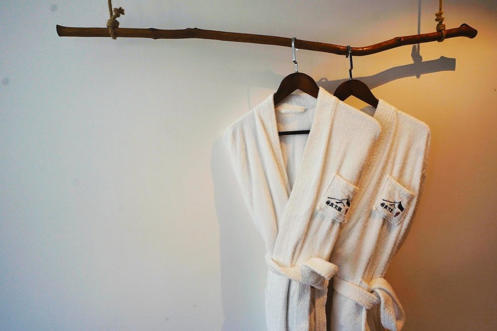 Shusheng Xunzhen No.2 Courtyard Basic Double Room, Patio, Hill View 3