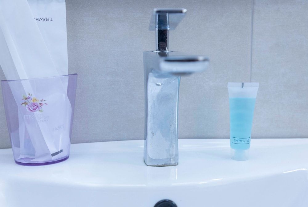 Arabella Inn Deluxe Room 3