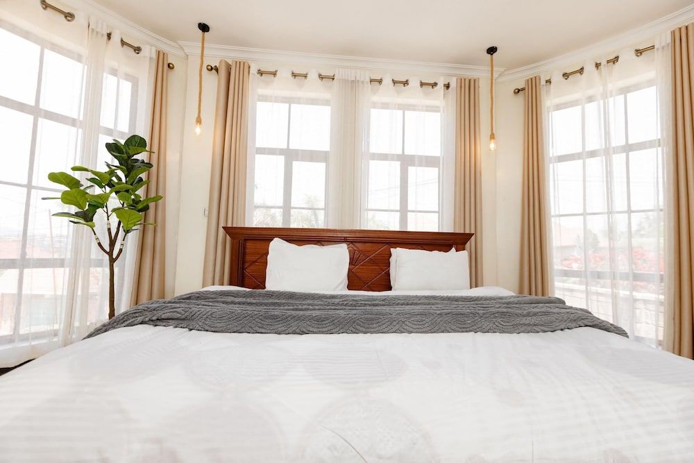 Pillar House Inn Comfort Room 2