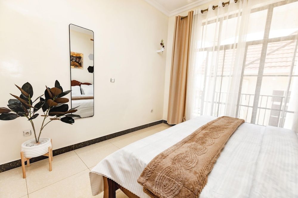 Pillar House Inn Room 6