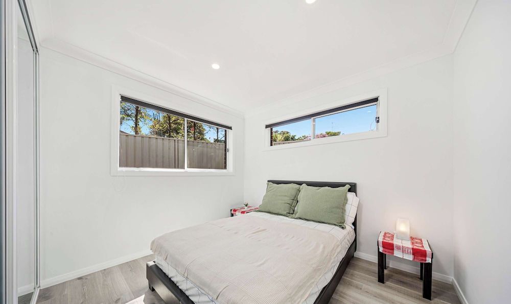 Metawise BnB Modern 2BR Self-contained Guest Suite House 2