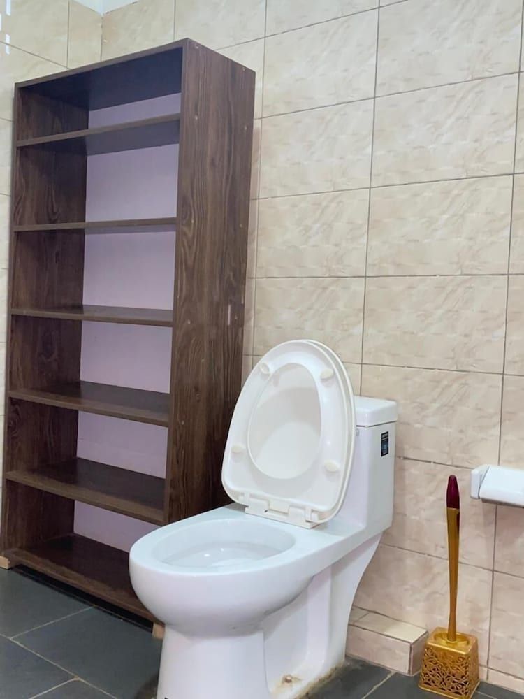 KIGALI QUEENS HOME AND APRTMENTS Standard Double or Twin Room, City View 3